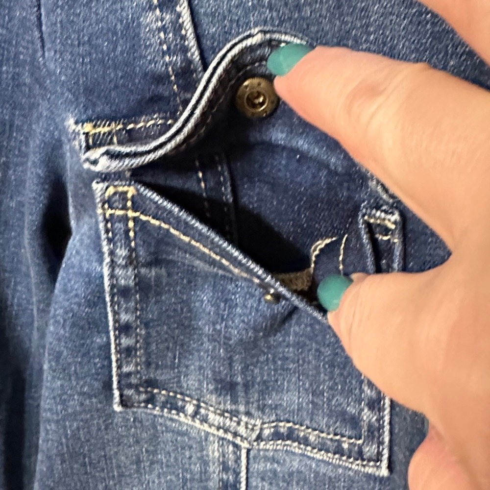 Denim Jacket Finding Foxtale Girls Size 10 Blue Puff Shoulder Button NWT - Picture 8 of 9